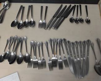 Reed and Barton Stainless Steel Flatware Set