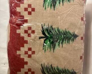 5' x 7' Artoid Soft and Fuzzy Area Rug - Holiday Theme