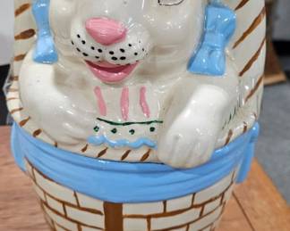 Vintage Cookie Jar #2 - Estate Sales Warehouse (GR)