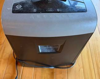 ShredSafe WM845XE 8-Sheet Electric Paper Shredder with Wastebasket - Lake Odessa Off-Site