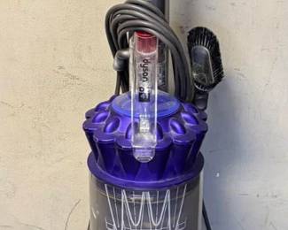 Dyson Vacuum- Works, But One Side Roller is Broken and Will not Spin