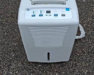 GE 24Hr/30 Pint Dehumidifier