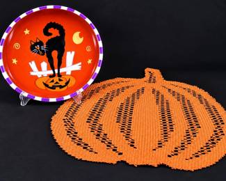 2 Pc Halloween Black Cat Pumpkin Plate & Orange Hand Crocheted Pumpkin Doily 18" – Potterville