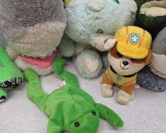 Small Collection of Vintage Stuffed Animals