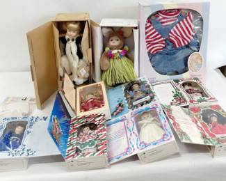 7 Very Small Dolls, 2 Small Dolls, 1 NIB Outfit, NIB Doll Shoes - Marie Osmond