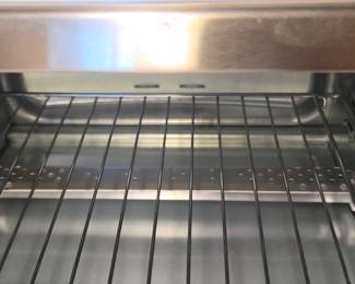 Black and Decker Toaster Oven - Unused but Kitchen Stored