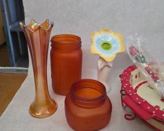 Vintage Temp-Tations Ceramic Pie Pan w/ Purple, White, and Orange Decorations