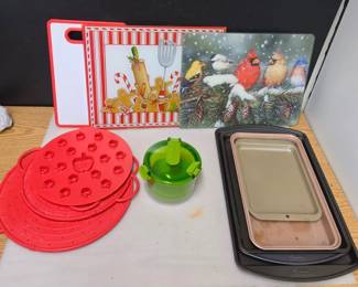 Cutting Boards and Baking Trays - Lots of Wilton