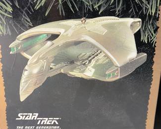 1995 Hallmark Keepsake Ornament Romulan Warbird from Star Trek: The Next Generation- New In Box