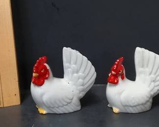 1960s Vintage Japanese White Ceramic Chicken Salt And Pepper Shakers