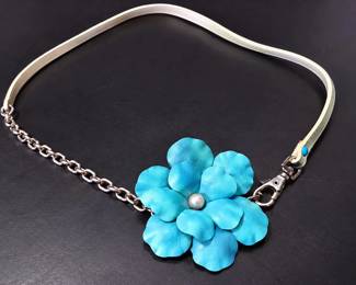 Vintage Women's Cream Belt With Oversized Turquoise Blue Leather Flower & Silver Tone Chain