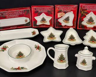 Pfaltzgraff Christmas Heritage 8pc Holiday Serving Set w/Original Boxes