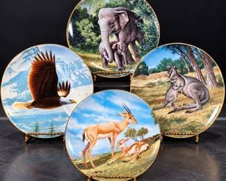 Vintage Wildlife Collector Plates Set of 4 Elephant Eagle Kangaroo & Antelope Gold Trim