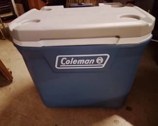 Coleman 316 Series Blue And White Wheeled Cooler