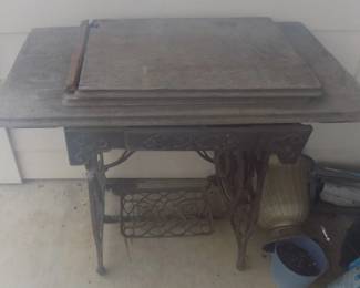 treadle sewing machine and cabinet