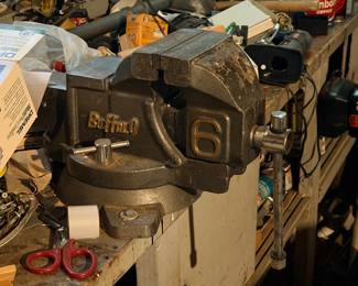 Buffalo No. 6 bench vise, Dremel & workshop tools