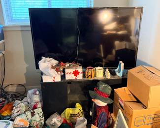 Toshiba flat-screen TV & household decor