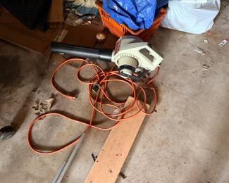 Craftsman electric leaf blower & heavy-duty extension cord