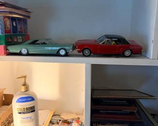 Vintage Ford model cars & household inventory