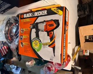 Boxed Black & Decker hammer drill
