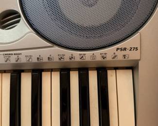 Yamaha PSR-275 electronic keyboard