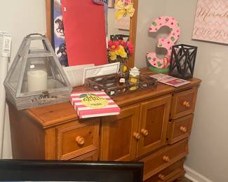 Nice dresser with mirror!