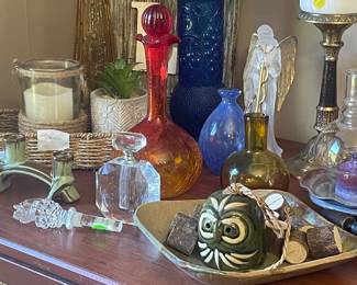 lots of things to choose from on this display