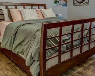 Queen size bed and mattress for a good nights sleep 😴
