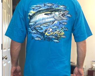 more of the t shirts