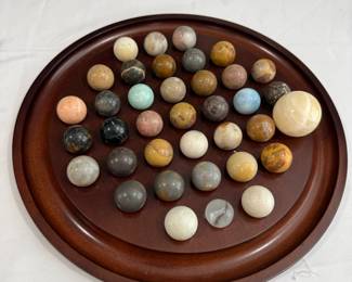 1994 Bombay Co. Solitaire Marble Game