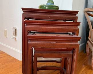 Set of 4 nesting tables