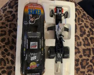 1998 Ford Mustang Funny Car - Elvis Presley diecast model set