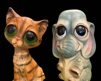 Pair of big-eyed animal figurines