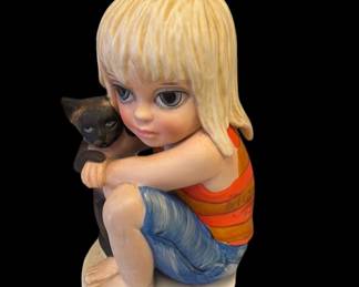 "Margaret Keane “Big Eyes” figurine from the Dave Grossman Designs collection. 1975 ""Little Ones"" 5 1/2"""