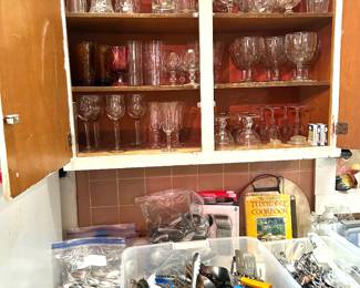 glass ware, kitchen utensils 