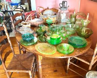 oval table 