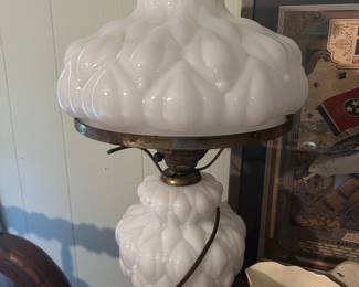 Vtg Hedco Quilted Milk Glass electrified lamp 