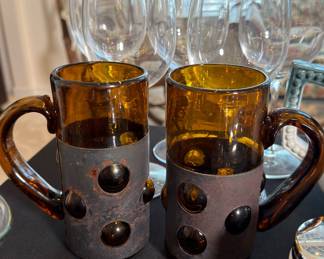 Decorative mugs