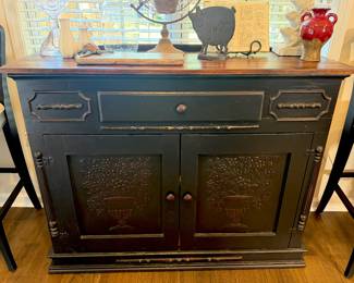 Sideboard