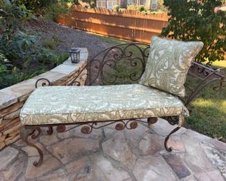 Iron patio lounger