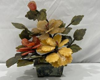 Jade flower sculpture 