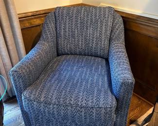 Rowe Swivel chair