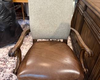 #72 - $200 - Leather bottom office chair has hydrolic lift 25wx29dx43t Hooker