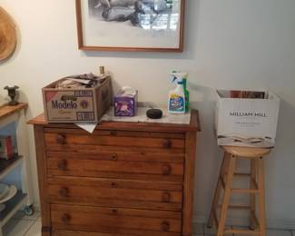 4-drawer chest; stool