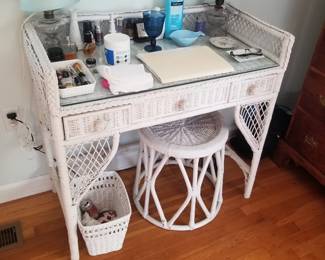 Wicker dressing table & stool