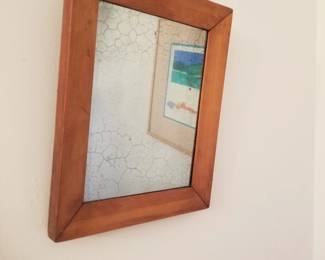 Wall mirror