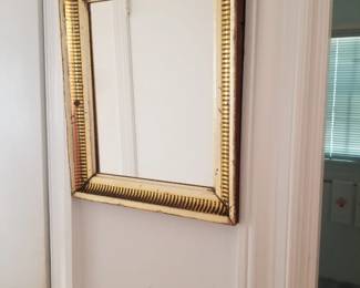 Wall mirror