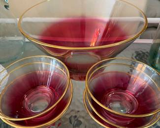 Cranberry Blendo large serving bowl with six individual bowls