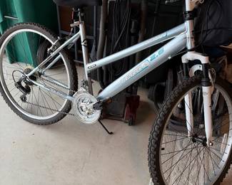 light blue Kent Terra 2.6 21-speed women's / step-through all-terrain mountain bike