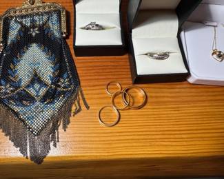 assorted 10K and 14K jewelry